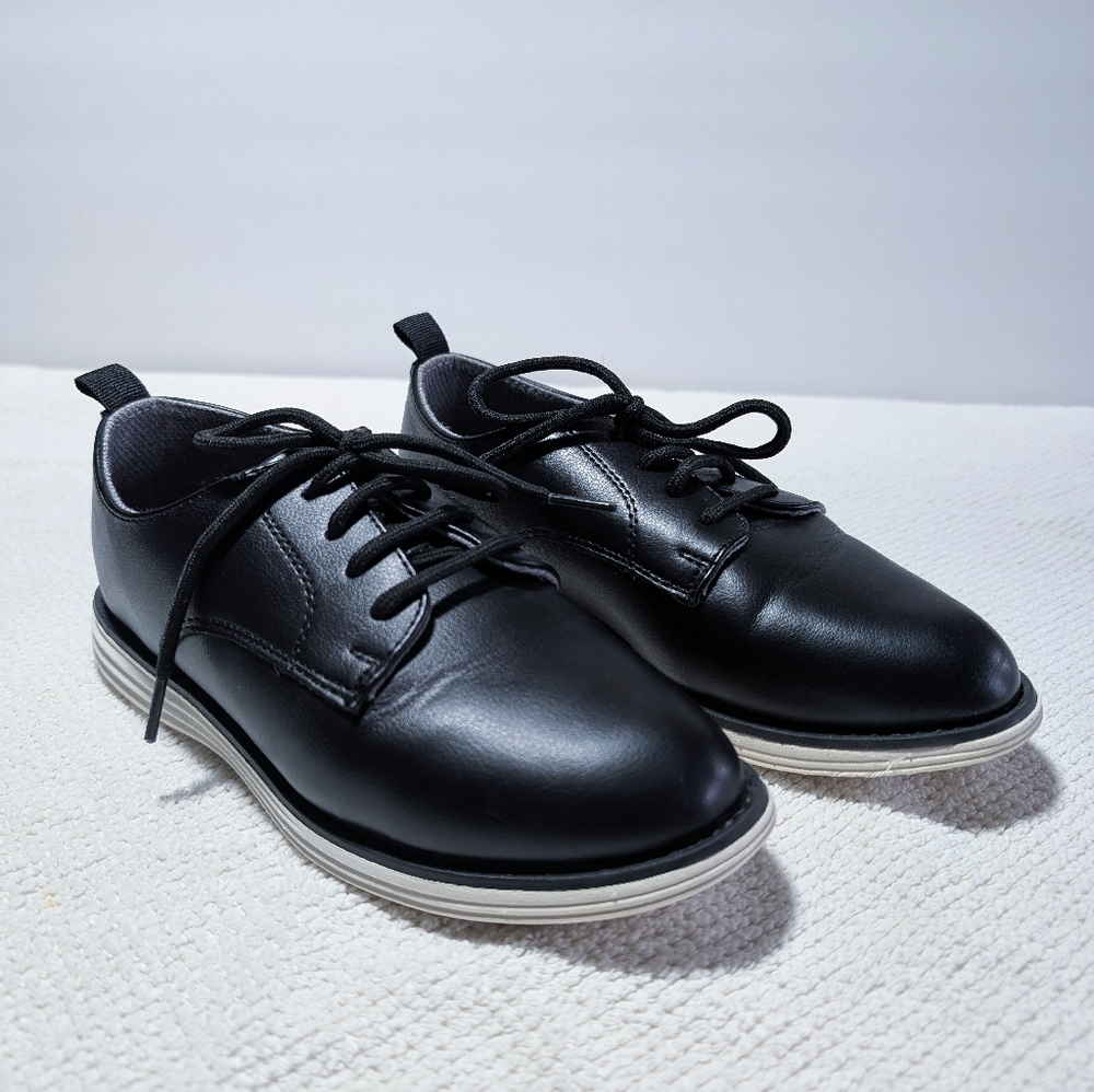Cat & Jack Boys Dress Shoes Black 2M